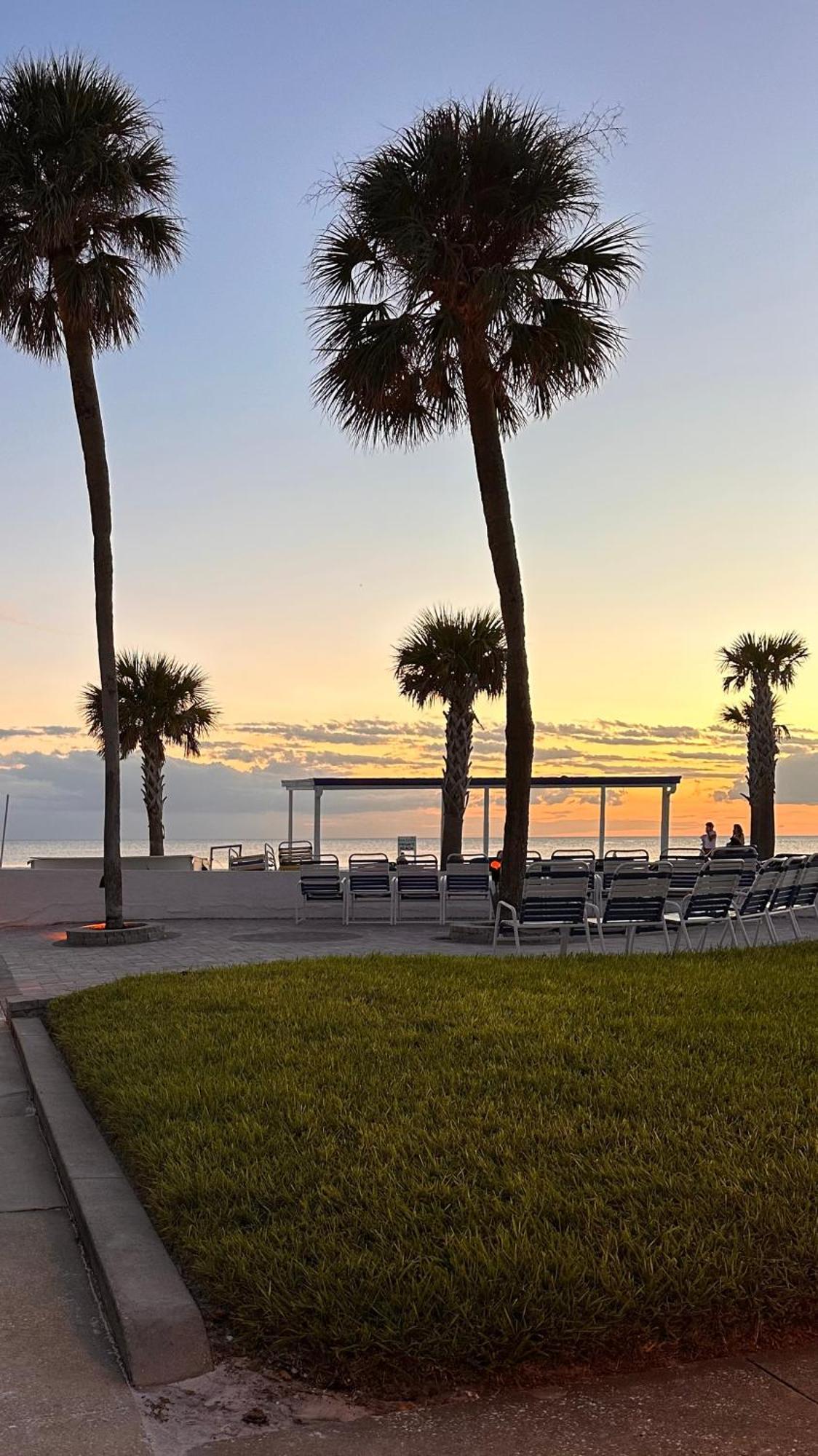 Sea Crest Aparthotel Point O'Rocks Luaran gambar